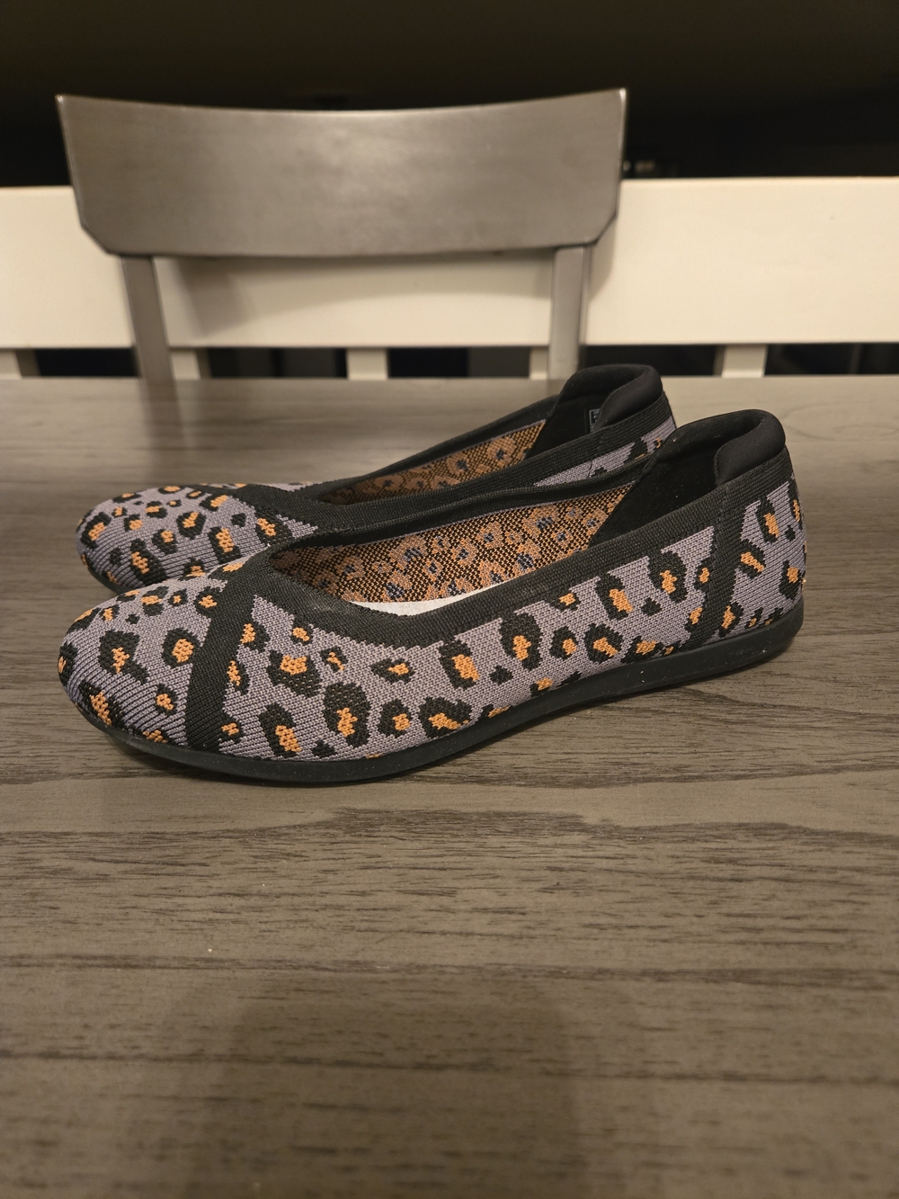 CLOUDSTEPPERS by Clarks Washable Knit Slip Ons Carly Wish Grey Leopard 7 M